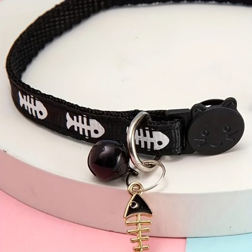 A Fishbone Accessory Pet Collar with Adjustable Safety Buckle, Suitable for Small Cats And Dogs